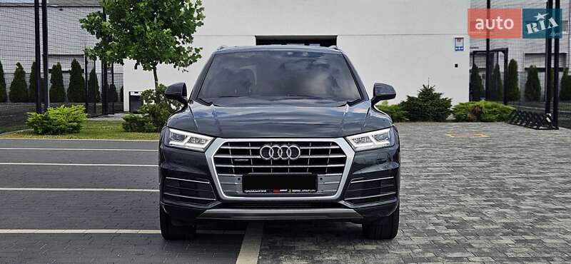 Внедорожник / Кроссовер Audi Q5 2018 в Мукачево