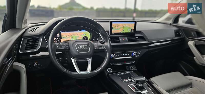 Внедорожник / Кроссовер Audi Q5 2018 в Мукачево