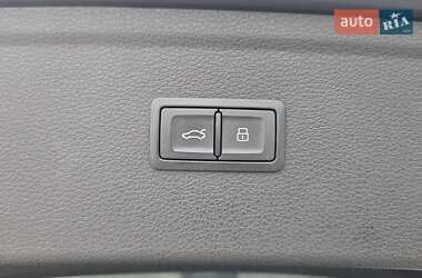 Внедорожник / Кроссовер Audi Q5 2018 в 