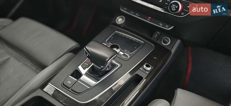 Внедорожник / Кроссовер Audi Q5 2018 в Мукачево