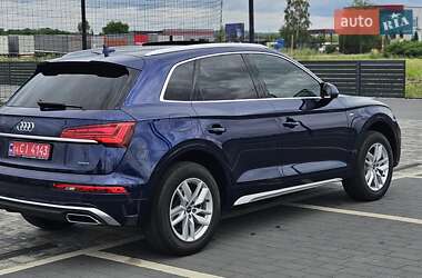 Внедорожник / Кроссовер Audi Q5 2022 в 