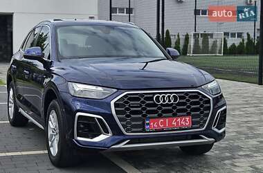 Внедорожник / Кроссовер Audi Q5 2022 в 