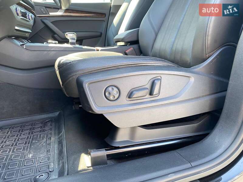 Внедорожник / Кроссовер Audi Q5 2019 в Львове