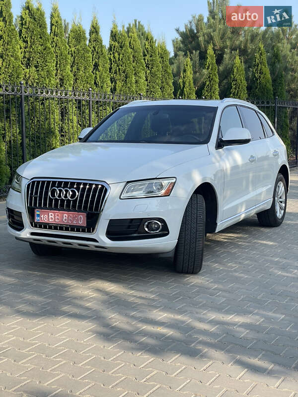 Внедорожник / Кроссовер Audi Q5 2016 в 