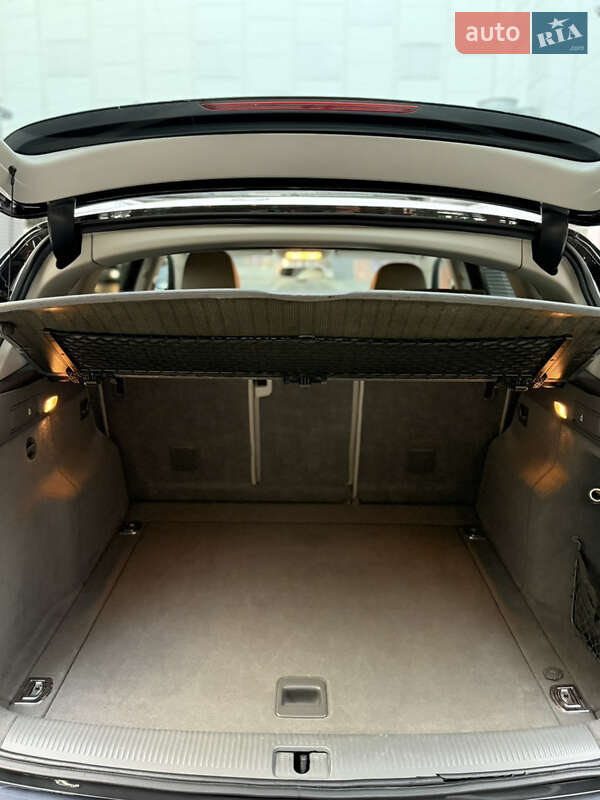 Внедорожник / Кроссовер Audi Q5 2010 в Киеве