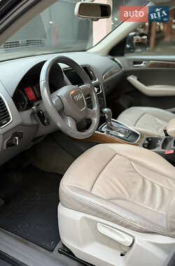 Внедорожник / Кроссовер Audi Q5 2010 в 
