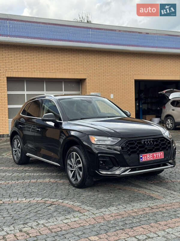 Внедорожник / Кроссовер Audi Q5 2021 в Луцке