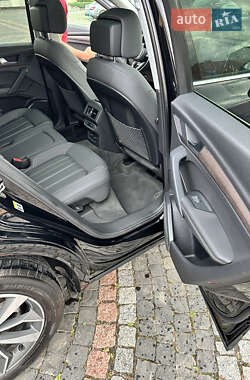 Внедорожник / Кроссовер Audi Q5 2021 в 