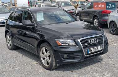 Внедорожник / Кроссовер Audi Q5 2012 в 