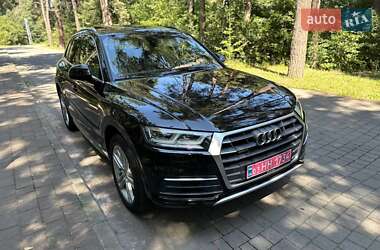 Позашляховик / Кросовер Audi Q5 2017 в Львові