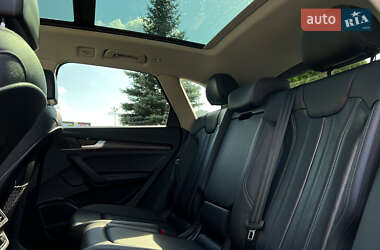 Внедорожник / Кроссовер Audi Q5 2022 в 
