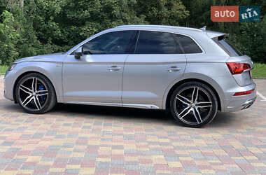 Внедорожник / Кроссовер Audi Q5 2021 в 