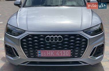 Внедорожник / Кроссовер Audi Q5 2021 в 