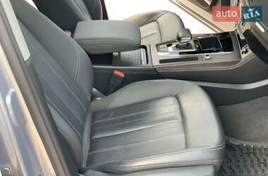 Внедорожник / Кроссовер Audi Q5 2021 в 