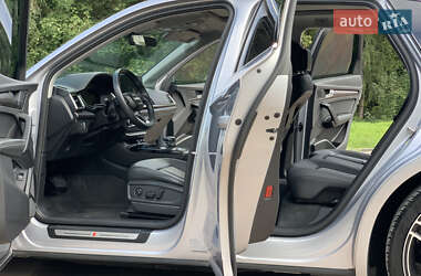 Внедорожник / Кроссовер Audi Q5 2021 в 