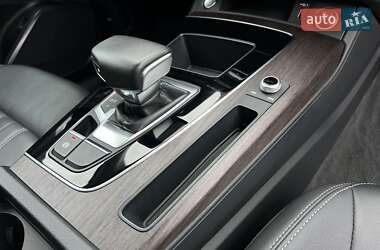Внедорожник / Кроссовер Audi Q5 2023 в 