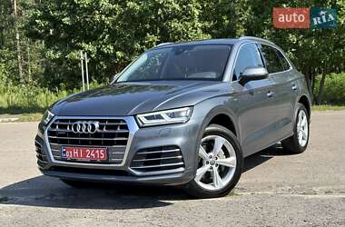 Внедорожник / Кроссовер Audi Q5 2019 в 