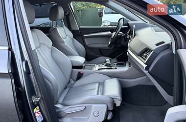 Внедорожник / Кроссовер Audi Q5 2019 в 