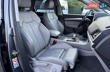Внедорожник / Кроссовер Audi Q5 2019 в 