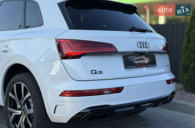 Внедорожник / Кроссовер Audi Q5 2022 в 