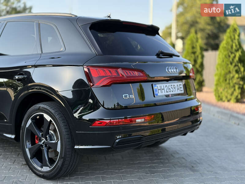 Внедорожник / Кроссовер Audi Q5 2019 в Одессе
