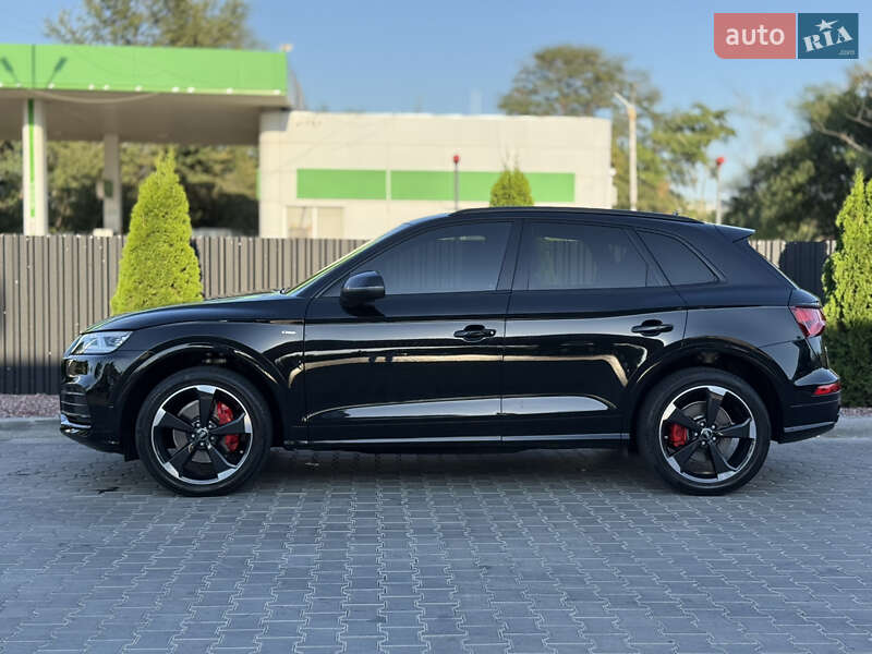 Внедорожник / Кроссовер Audi Q5 2019 в Одессе