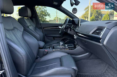 Внедорожник / Кроссовер Audi Q5 2019 в 