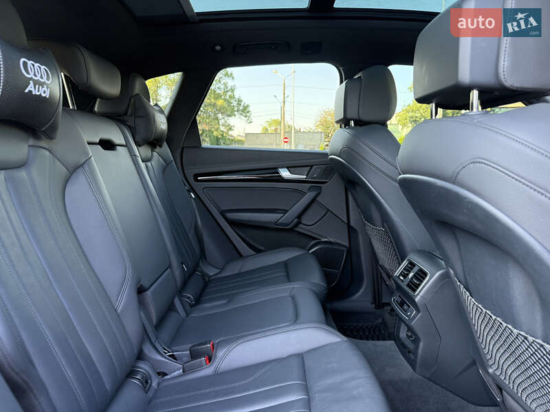 Внедорожник / Кроссовер Audi Q5 2019 в Одессе