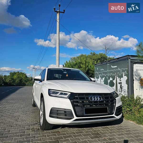 Внедорожник / Кроссовер Audi Q5 2017 в Киеве