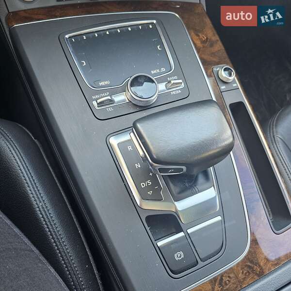 Внедорожник / Кроссовер Audi Q5 2017 в Киеве