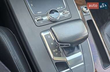 Внедорожник / Кроссовер Audi Q5 2017 в 