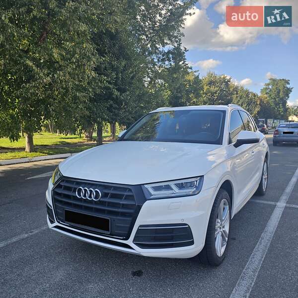 Внедорожник / Кроссовер Audi Q5 2017 в Киеве
