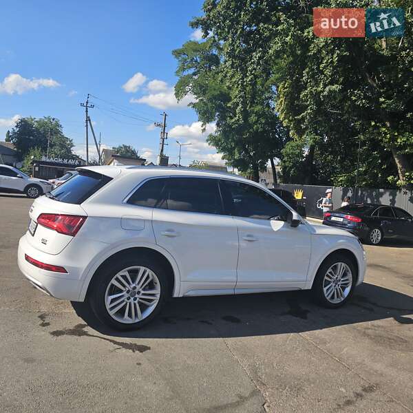 Внедорожник / Кроссовер Audi Q5 2017 в Киеве