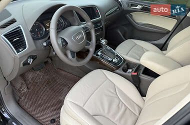 Внедорожник / Кроссовер Audi Q5 2012 в 