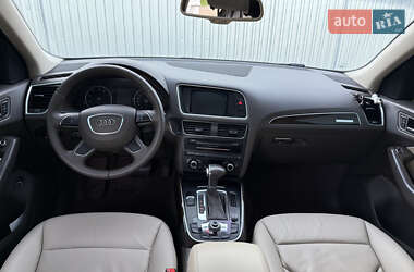 Внедорожник / Кроссовер Audi Q5 2012 в 