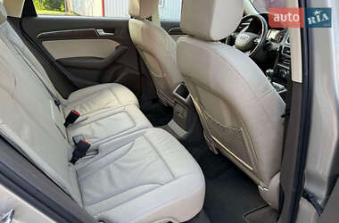 Внедорожник / Кроссовер Audi Q5 2011 в 