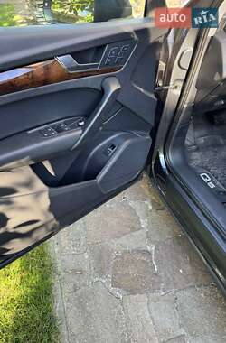 Внедорожник / Кроссовер Audi Q5 2017 в 