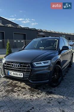 Позашляховик / Кросовер Audi Q5 2017 в Івано-Франківську