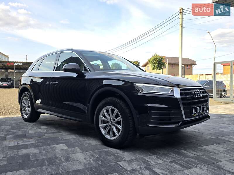 Позашляховик / Кросовер Audi Q5 2018 в Луцьку
