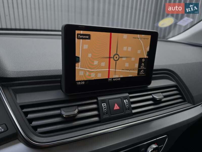 Позашляховик / Кросовер Audi Q5 2018 в Луцьку