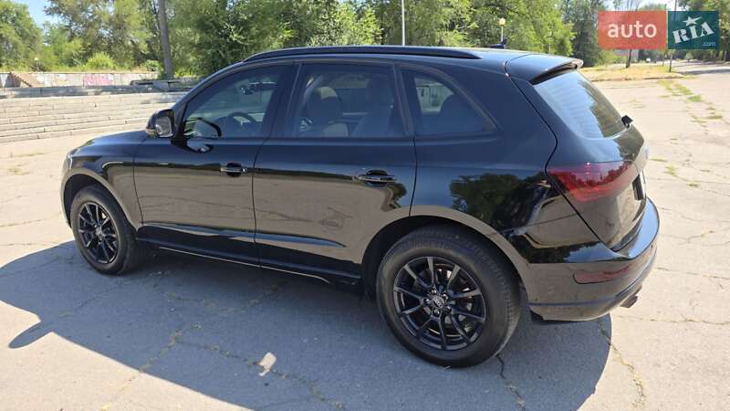 Внедорожник / Кроссовер Audi Q5 2011 в Запорожье