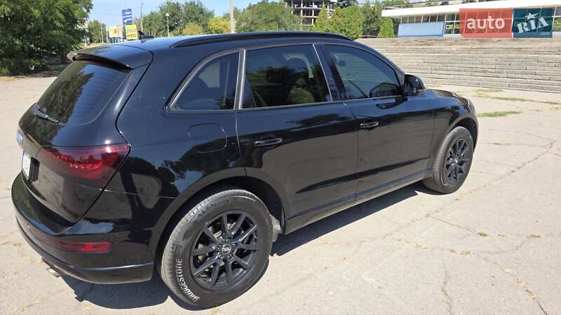 Внедорожник / Кроссовер Audi Q5 2011 в Запорожье