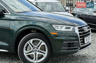 Внедорожник / Кроссовер Audi Q5 2017 в 