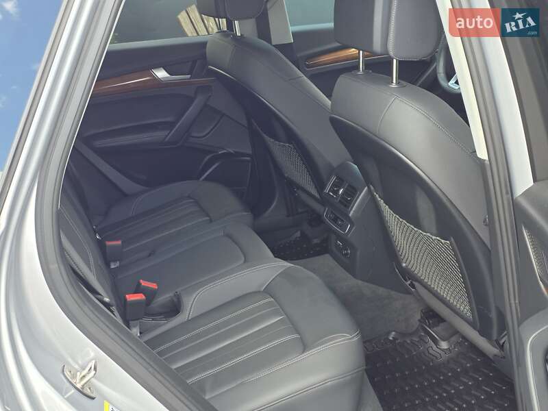 Внедорожник / Кроссовер Audi Q5 2022 в Тернополе