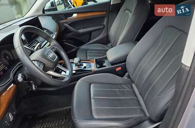 Внедорожник / Кроссовер Audi Q5 2022 в 