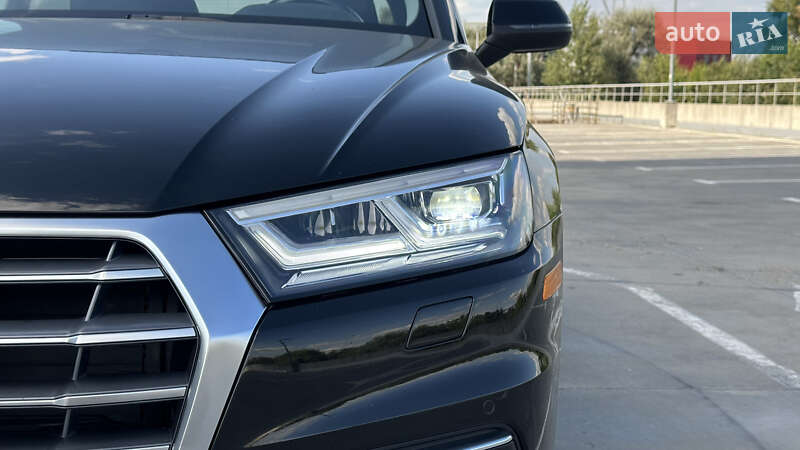 Внедорожник / Кроссовер Audi Q5 2018 в Киеве