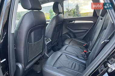 Внедорожник / Кроссовер Audi Q5 2015 в 