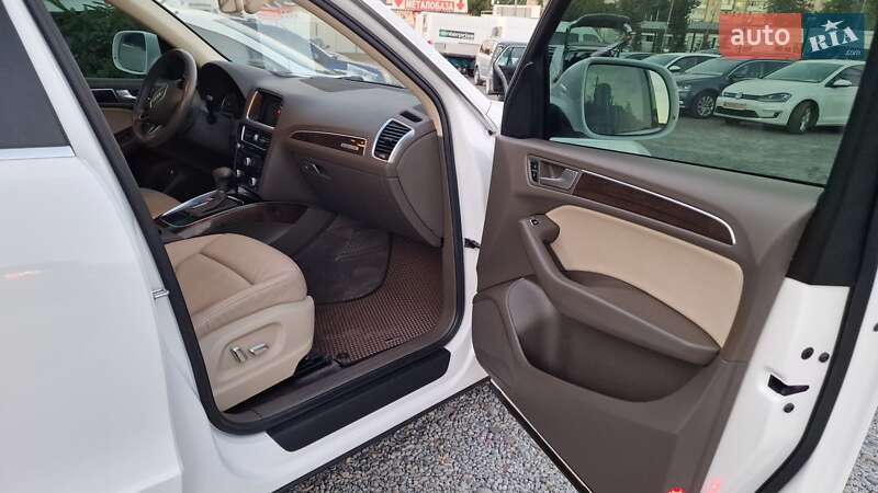 Внедорожник / Кроссовер Audi Q5 2013 в Ровно