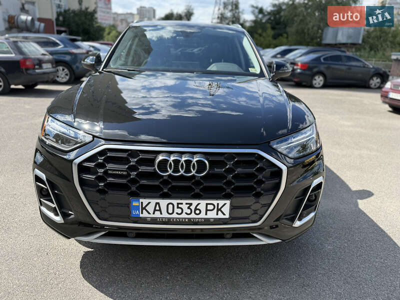 Внедорожник / Кроссовер Audi Q5 2021 в Киеве