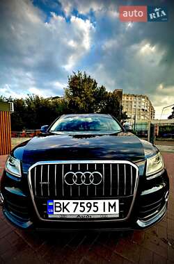 Внедорожник / Кроссовер Audi Q5 2012 в 